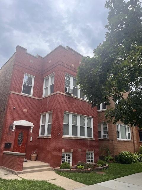 5436 W Dakin St, Chicago, IL 60641 - photo 2