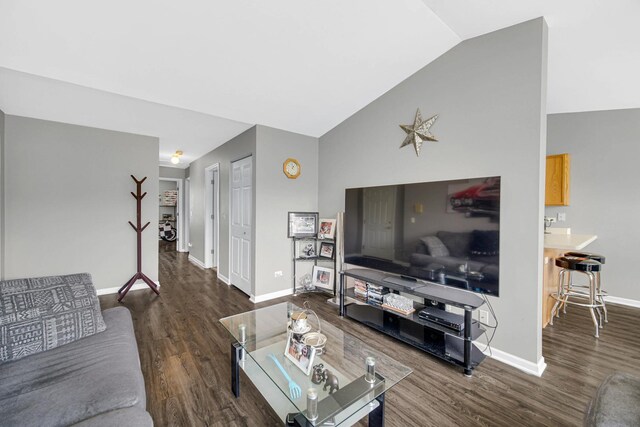 1324 N Red Oak Cir Unit 3, Round Lake Beach, IL 60073 - photo 4