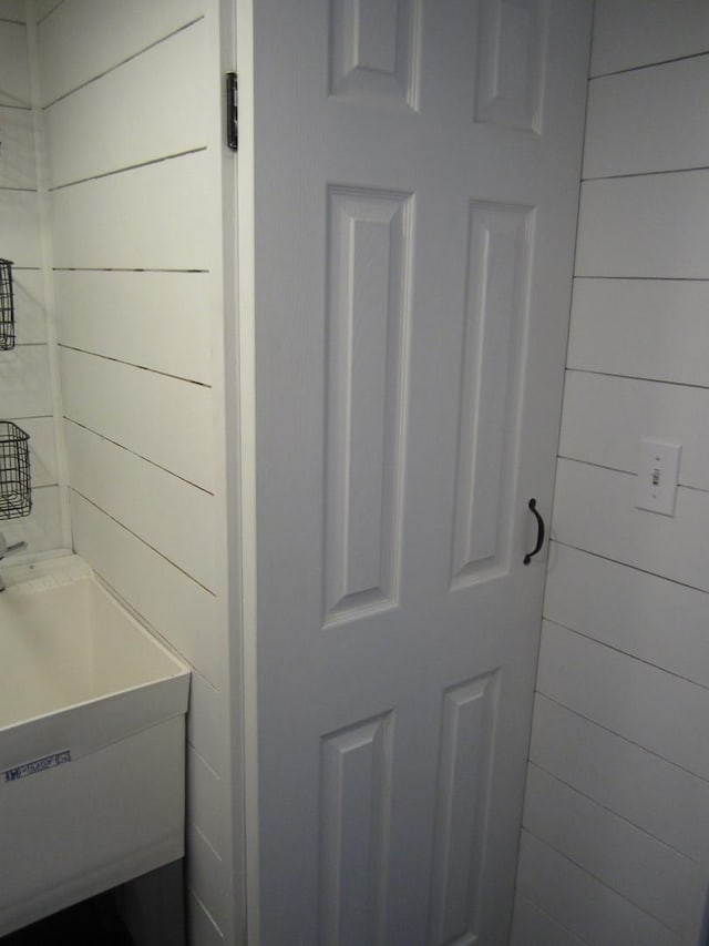 605 W Schaumburg Rd, Streamwood, IL 60107 - photo 16