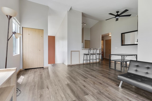 2125 Silverstone Dr Unit 2113, Carpentersville, IL 60110 - photo 3