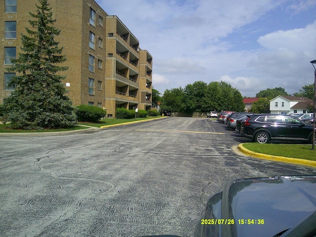 5 E Carriageway Dr Unit 210, Hazel Crest, IL 60429 - photo 3