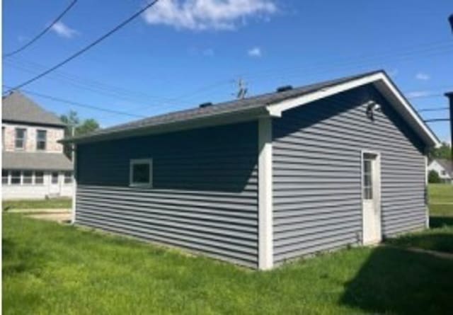 321 N Quincy St, Clinton, IL 61727 - photo 16
