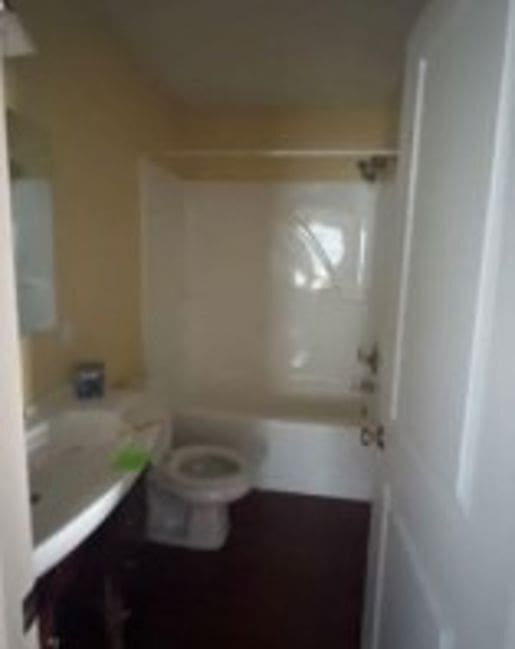 321 N Quincy St, Clinton, IL 61727 - photo 7