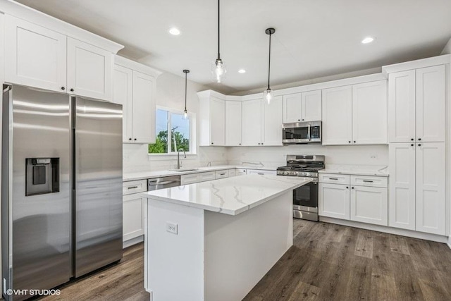 735 Fox Trail Ter, Cary, IL 60013 - photo 7
