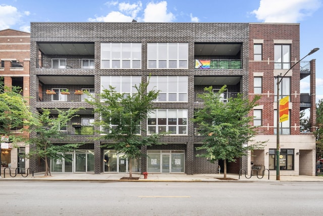 3530 N Lincoln Ave Unit 304, Chicago, IL 60657 - photo 1