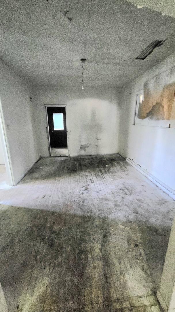 Listing photo 8 - caption unavailable