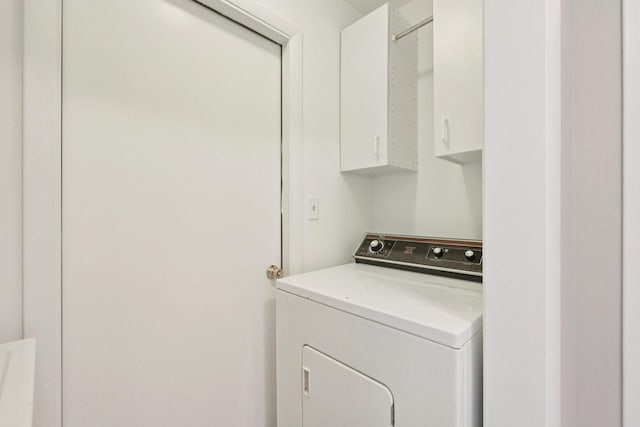 35 Wildwood Rd, Elk Grove Village, IL 60007 - photo 24