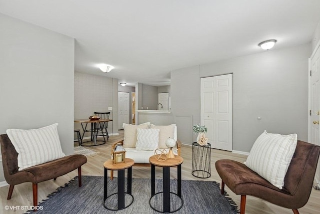 815 Silverstone Dr Unit 000, Carpentersville, IL 60110 - photo 4