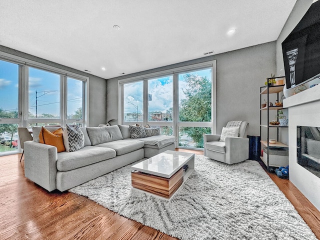 2352 W Potomac Ave Unit 2, Chicago, IL 60622 - photo 2
