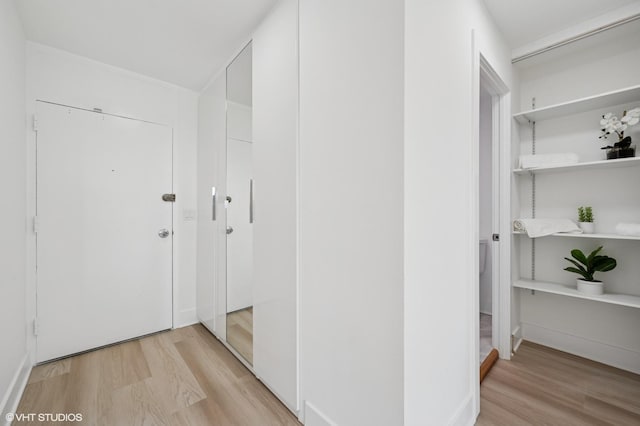 1255 N Sandburg Ter Unit 503E, Chicago, IL 60610 - photo 5