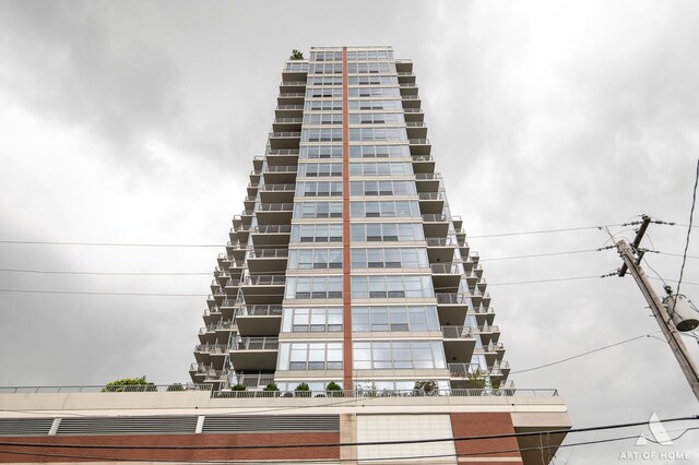 1600 S Prairie Ave Unit 1301, Chicago, IL 60616 - photo 2