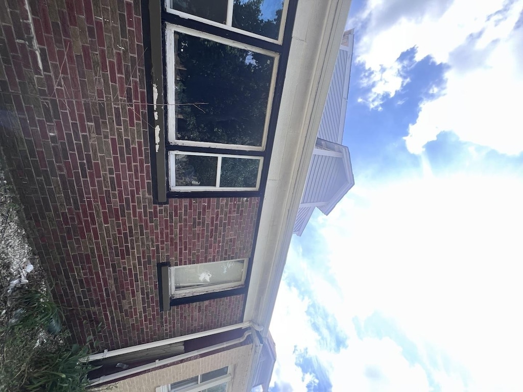 1105 W 111th Pl, Chicago, IL 60643 - photo 2