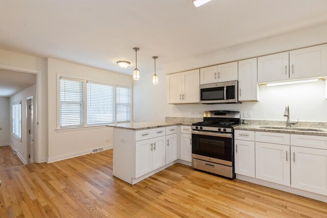 5018 Dobson St, Skokie, IL 60077 - photo 7