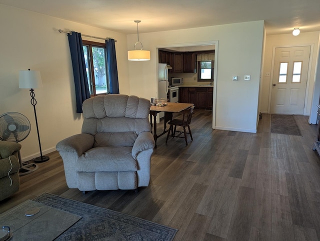 1810 Winchester Dr Unit 4, Freeport, IL 61032 - photo 4