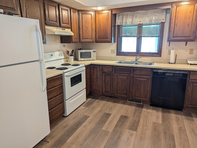 1810 Winchester Dr Unit 4, Freeport, IL 61032 - photo 5