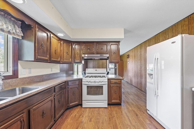 713 N Broadway St, Newman, IL 61942 - photo 12