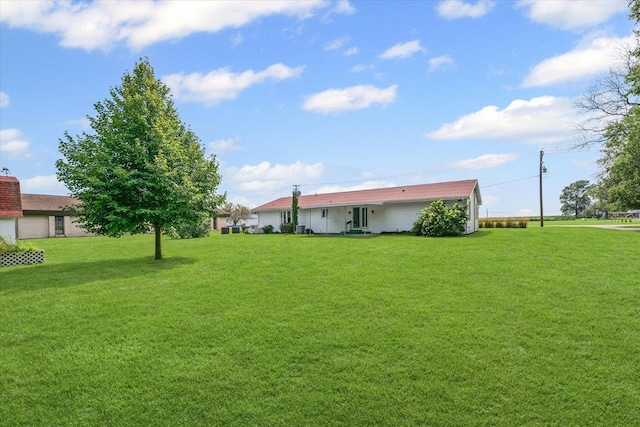 713 N Broadway St, Newman, IL 61942 - photo 36