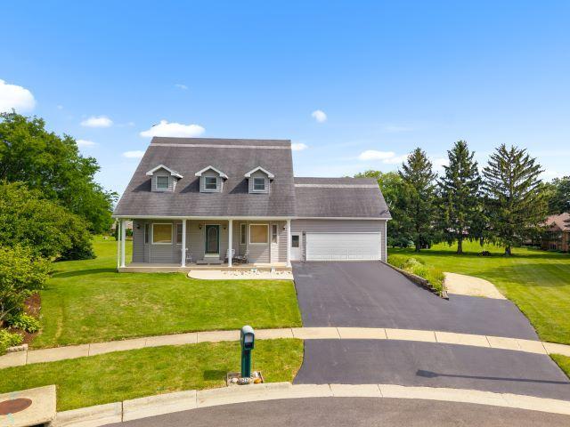 1317 Riverbend Ln, Belvidere, IL 61008 - photo 1