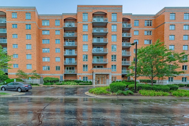6801 N Milwaukee Ave Unit 202, Niles, IL 60714 - photo 1