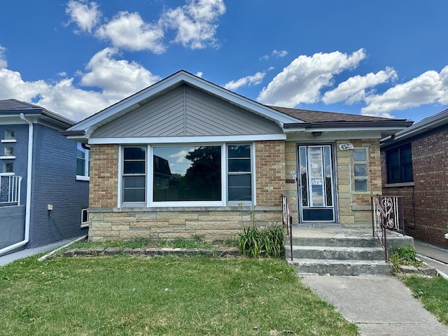 4527 N Newcastle Ave, Harwood Heights, IL 60706 - photo 1