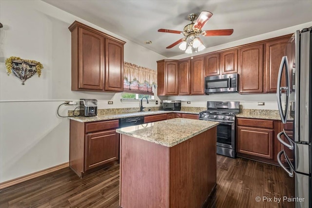 5485 Avalon Ln, Lake In The Hills, IL 60156 - photo 12