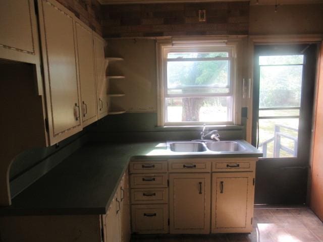 211 S Lafayette St, Byron, IL 61010 - photo 8