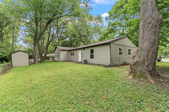 2412 E Green St, Urbana, IL 61802 - photo 20