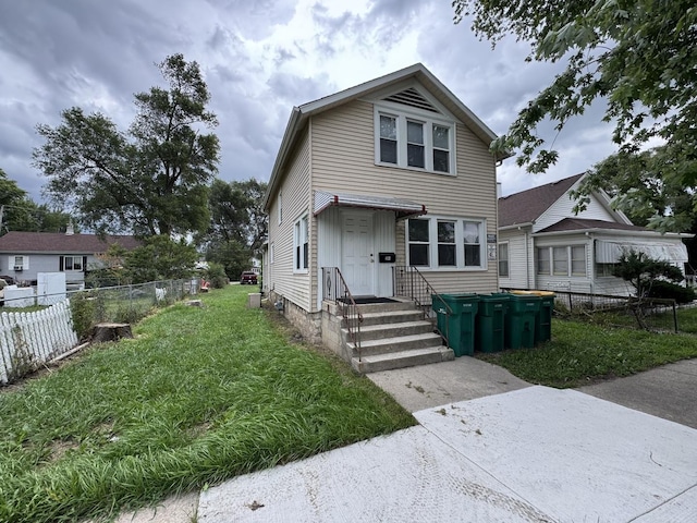 304 S Desplaines St, Joliet, IL 60436 - photo 1