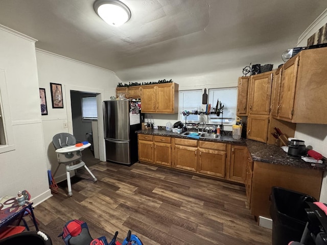 304 S Desplaines St, Joliet, IL 60436 - photo 2