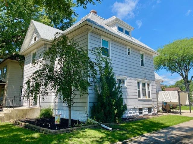410 W 10th St, Sterling, IL 61081 - photo 2