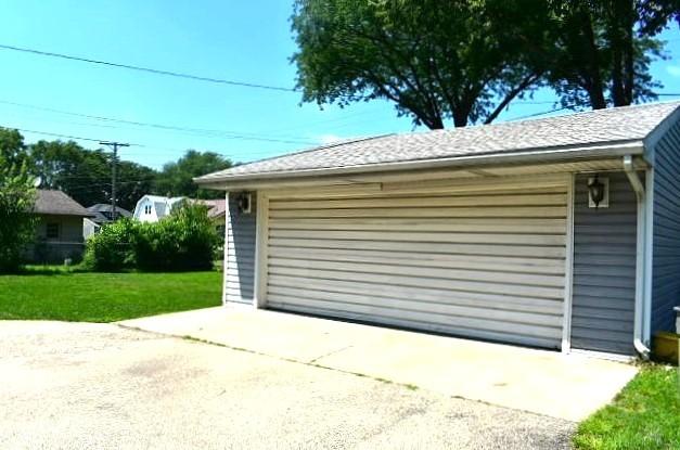 410 W 10th St, Sterling, IL 61081 - photo 6