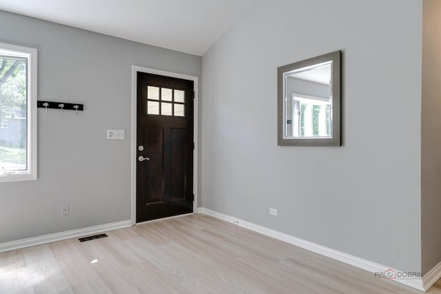26829 N Circle Dr, Mundelein, IL 60060 - photo 3