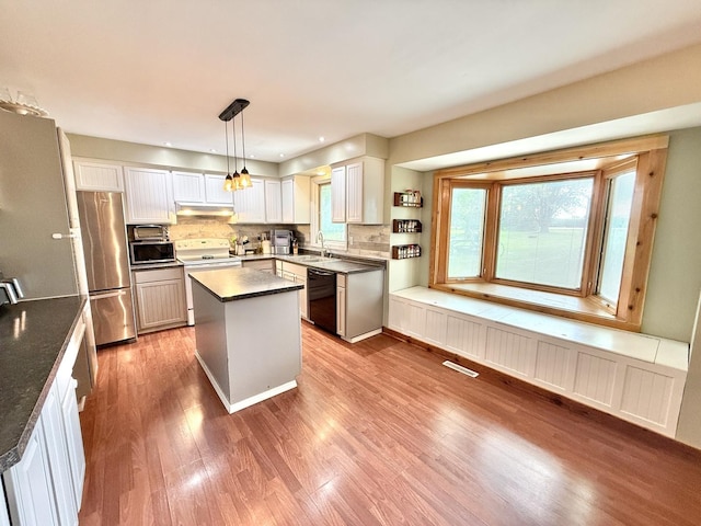 8366 N Canary Dr, Stillman Valley, IL 61084 - photo 14