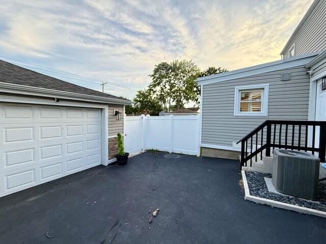 249 Village Dr, Northlake, IL 60164 - photo 37