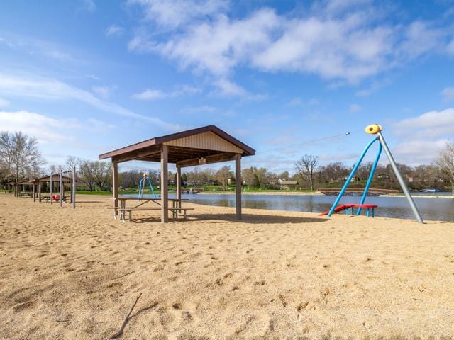 853 Lake Holiday Dr, Lake Holiday, IL 60548 - photo 64