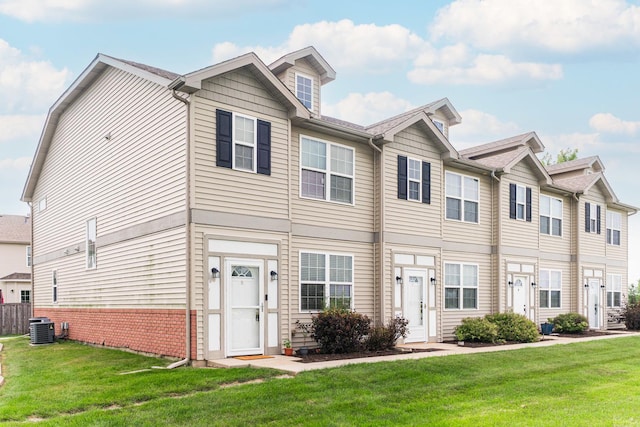 257 Bent Grass Cir Unit D, Dekalb, IL 60115 - photo 2