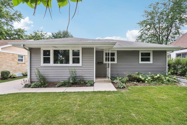 324 N Shaddle Ave, Mundelein, IL 60060 - photo 1