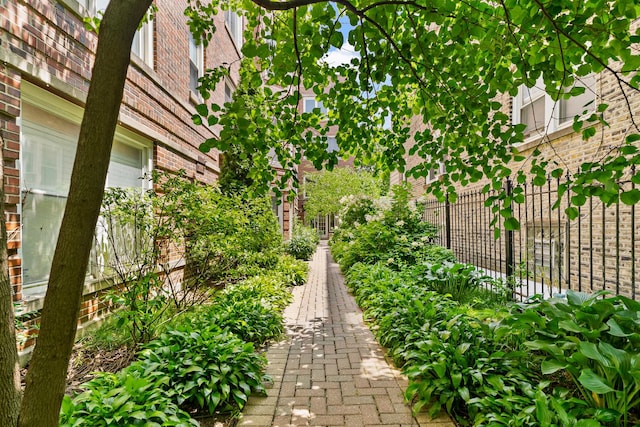 3039 N Troy St Unit 2W, Chicago, IL 60618 - photo 2
