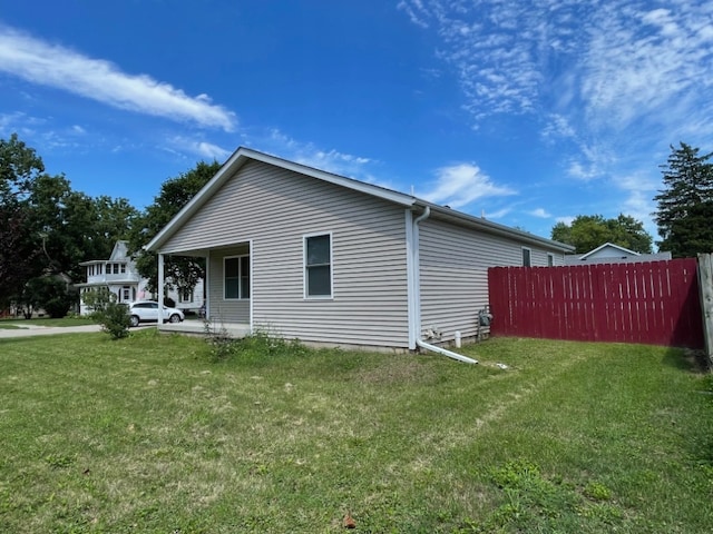924 8th Ave, Rochelle, IL 61068 - photo 2