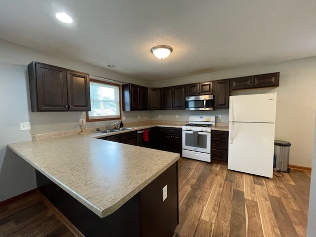 924 8th Ave, Rochelle, IL 61068 - photo 7