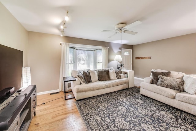 642 Adobe Ct, Carol Stream, IL 60188 - photo 4