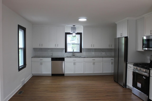 313 Hollywood Ct, South Elgin, IL 60177 - photo 4