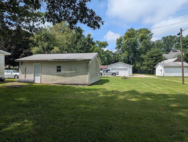 207 S Center St, Sadorus, IL 61872 - photo 9