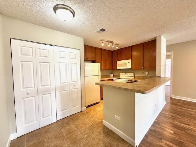 2064 N Rand Rd Unit 107, Palatine, IL 60074 - photo 7