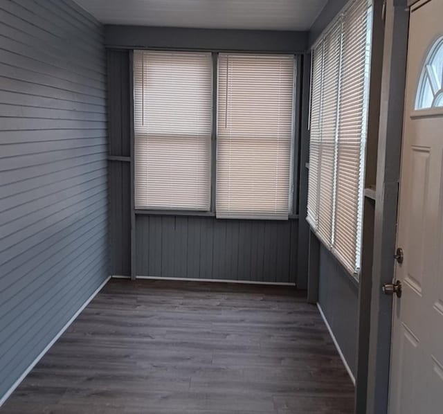 11531 S Stewart Ave, Chicago, IL 60628 - photo 11