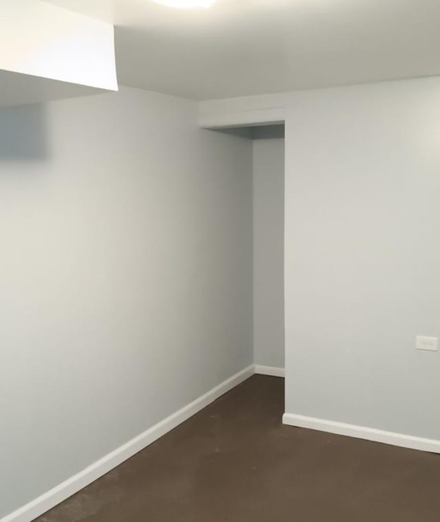 11531 S Stewart Ave, Chicago, IL 60628 - photo 13