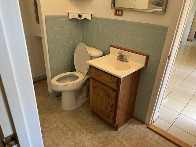 1060 Warwick Ln, Elk Grove Village, IL 60007 - photo 12