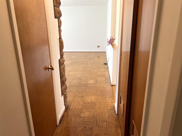 1060 Warwick Ln, Elk Grove Village, IL 60007 - photo 7