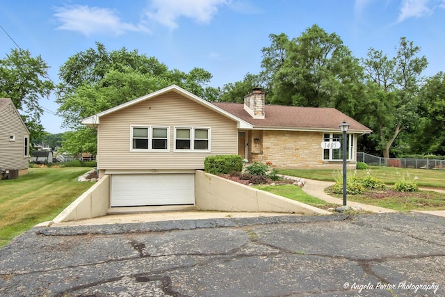 1405 Bayview Dr, Johnsburg, IL 60051 - photo 1