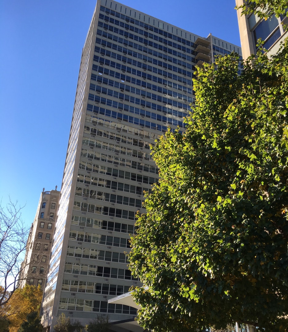 3550 N Lake Shore Dr Unit 2403, Chicago, IL 60657 - photo 2